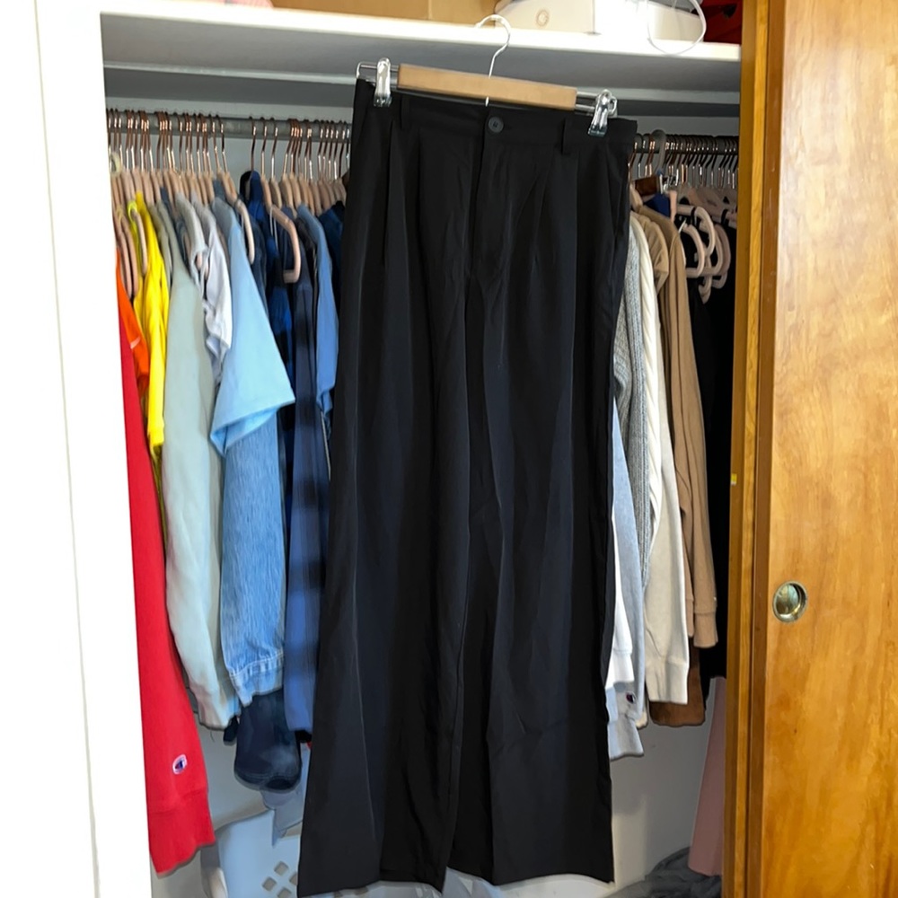 Flowy black pants!